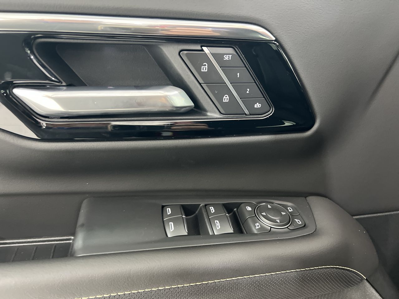 2025 Chevrolet Tahoe Premier - Photo 54