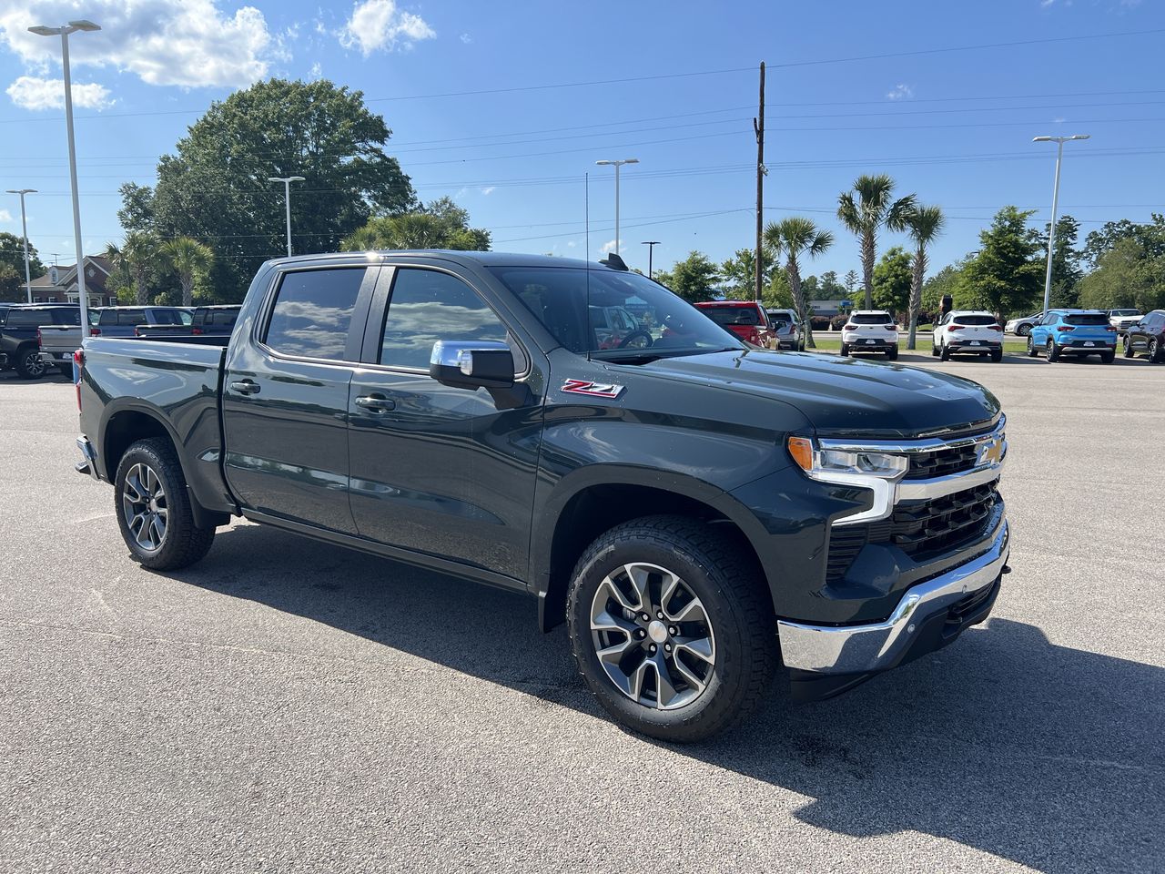 2025 Chevrolet Silverado 1500 LT photo 2