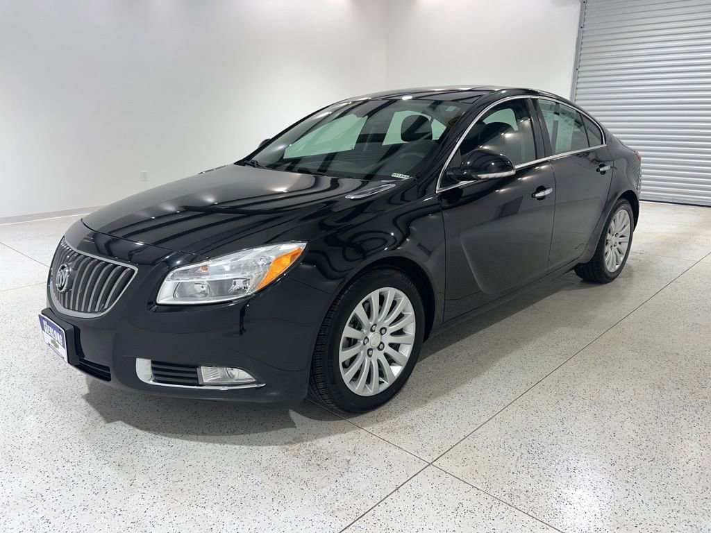 2013 Buick Regal Premium 1