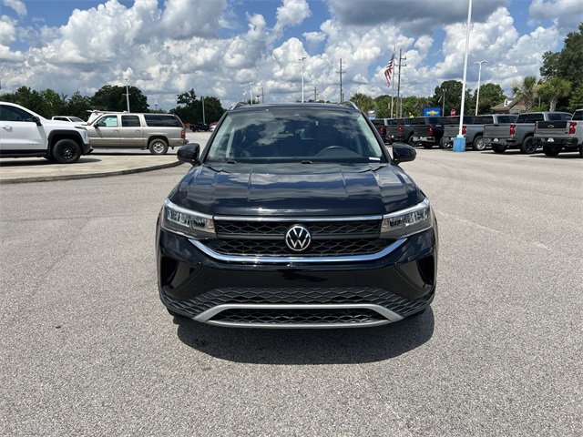 2022 Volkswagen Taos SE photo 3