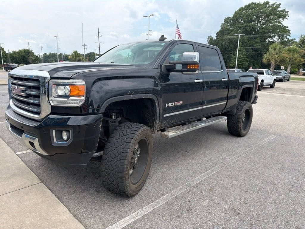 Used 2017 GMC Sierra 2500HD SLT Truck Crew Cab