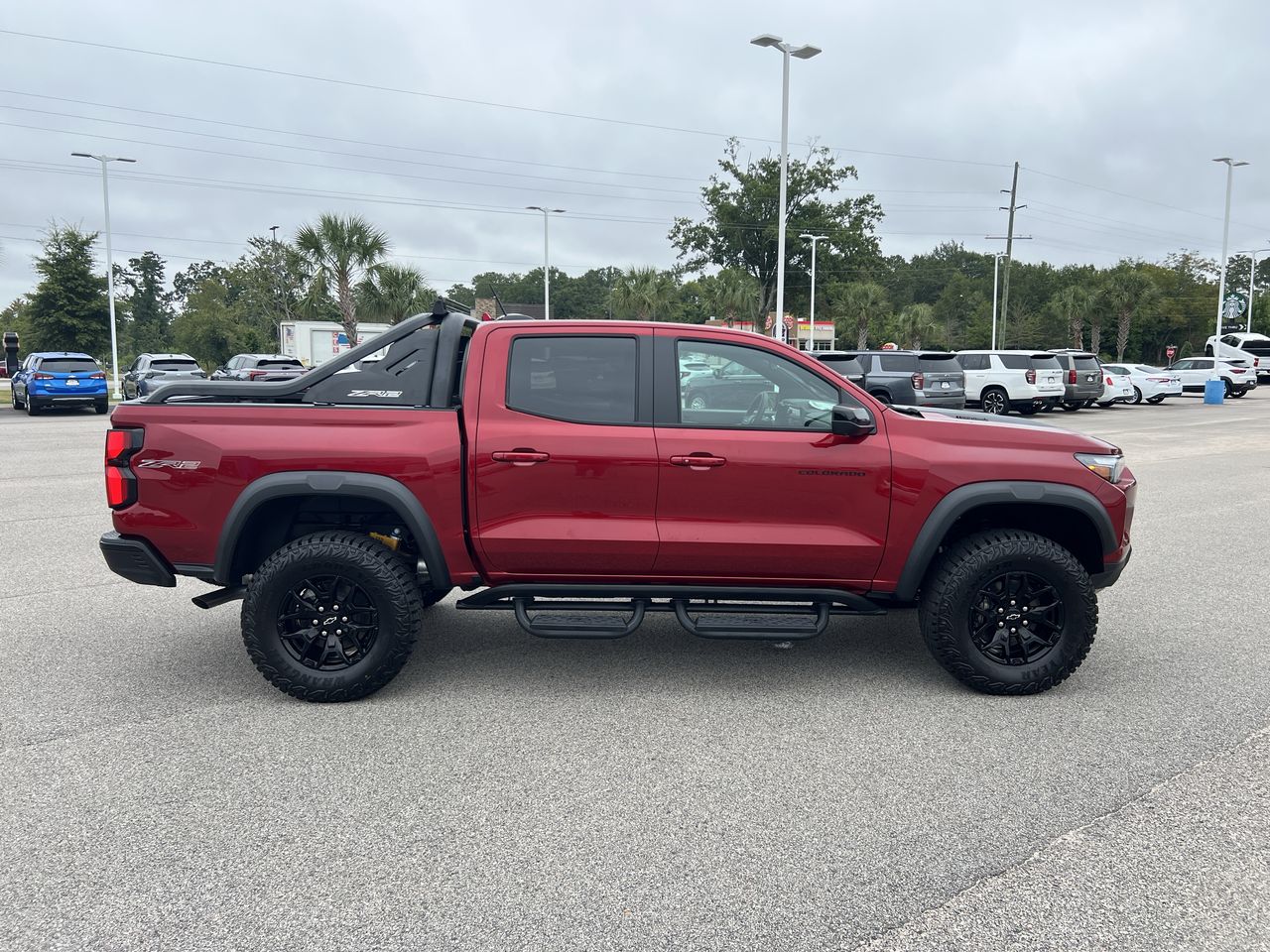 2025 Chevrolet Colorado ZR2 - Photo 41