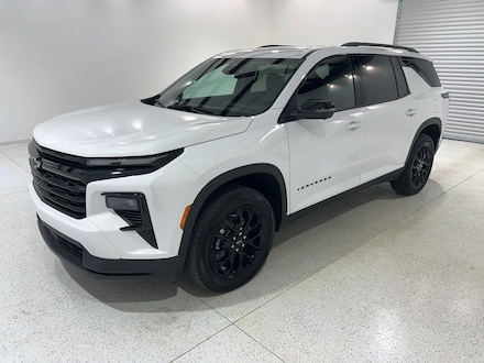 2025 Chevrolet Traverse LT SUV