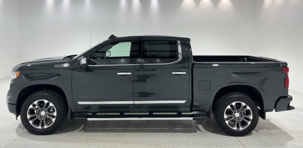 2026 Chevrolet Silverado 1500 High Country's photo