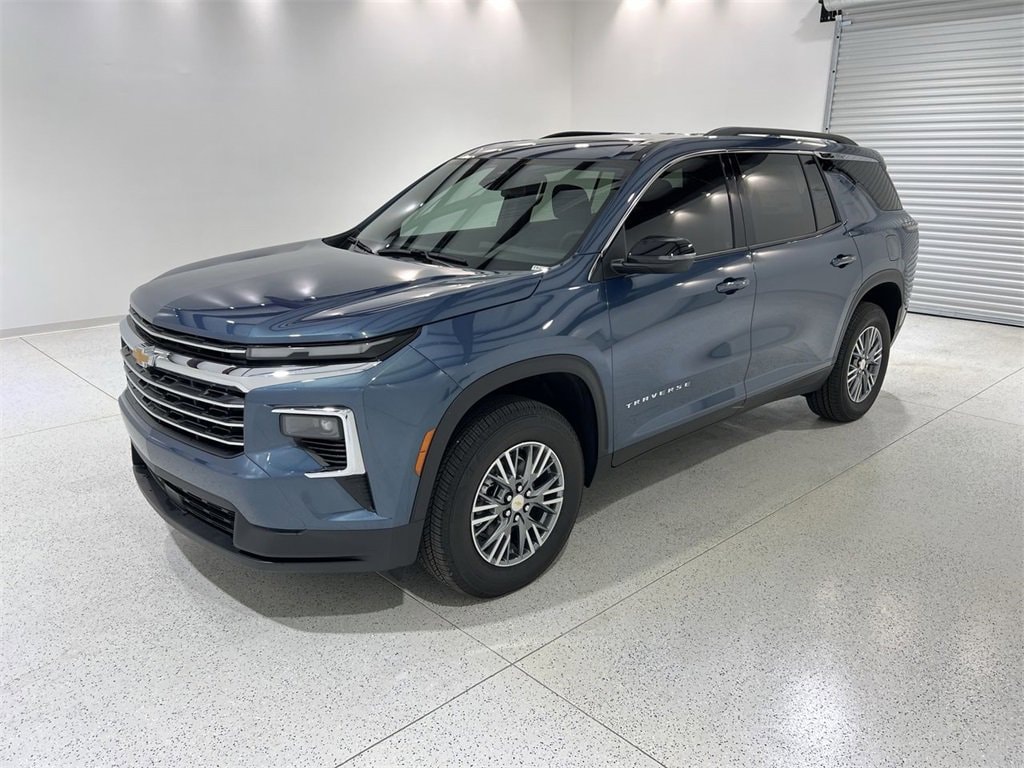 New 2025 Chevrolet Traverse LT SUV