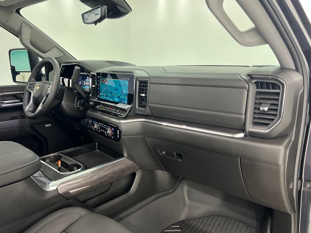 2024 Chevrolet Silverado 2500HD LTZ - Photo 28