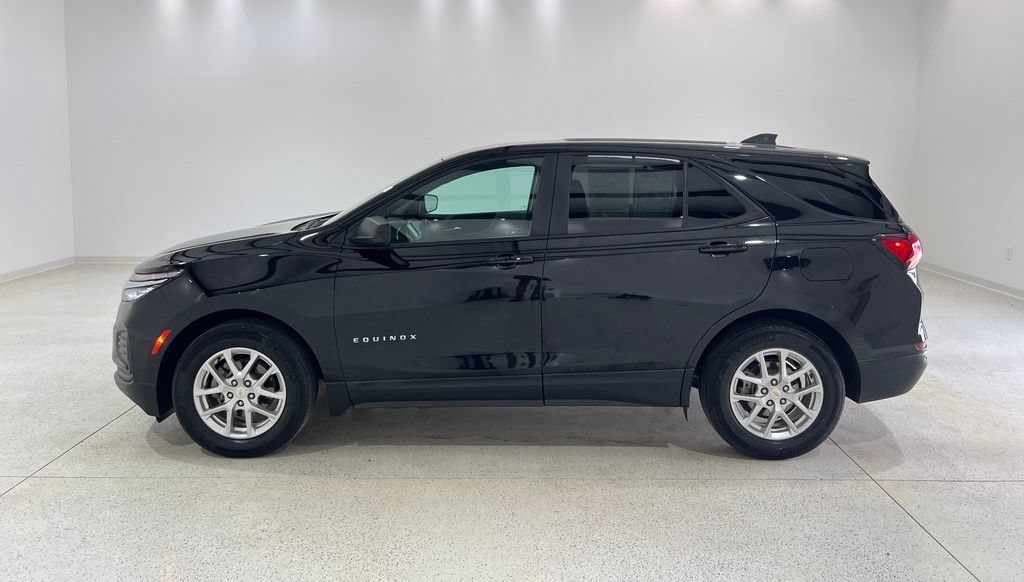 Used 2022 Chevrolet Equinox LS with VIN 2GNAXHEV1N6145198 for sale in Batesburg-Leesville, SC