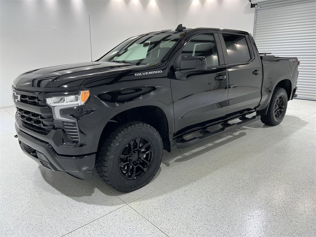 2024 Chevrolet Silverado RST's photo