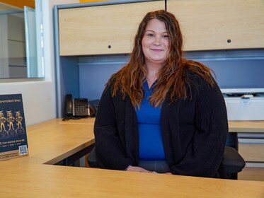 Staff member KRISTIN OSWALD from ID_9fc5e8af4e0e