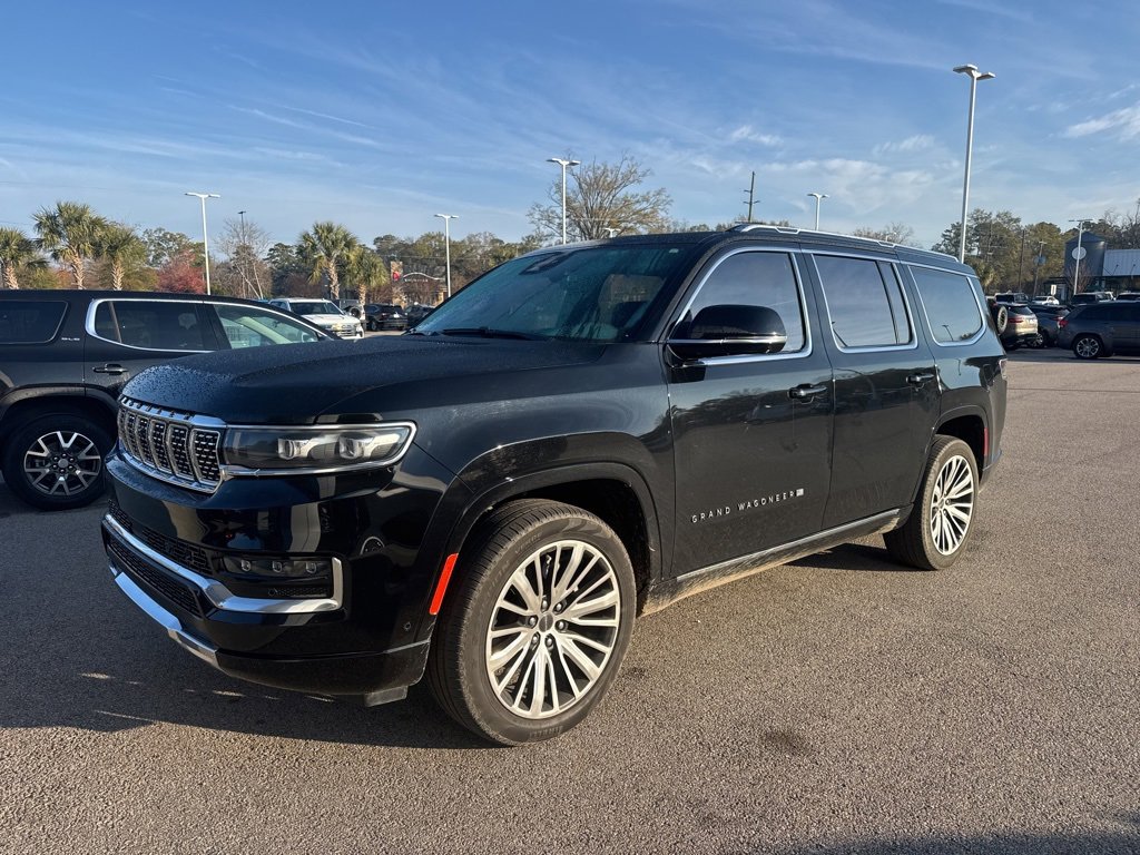 2023 Jeep Grand Wagoneer Series III's photo