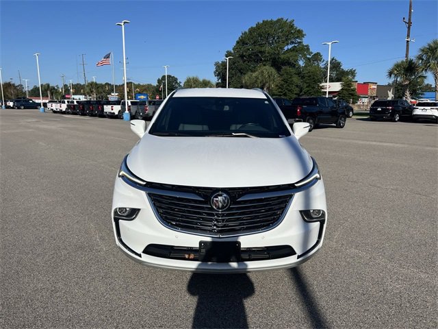 2022 Buick Enclave Essence photo 3