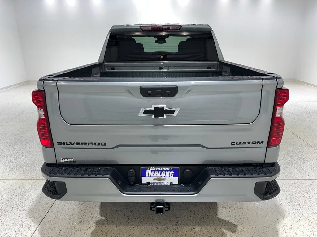 New 2026 Chevrolet Silverado 1500 Custom Truck