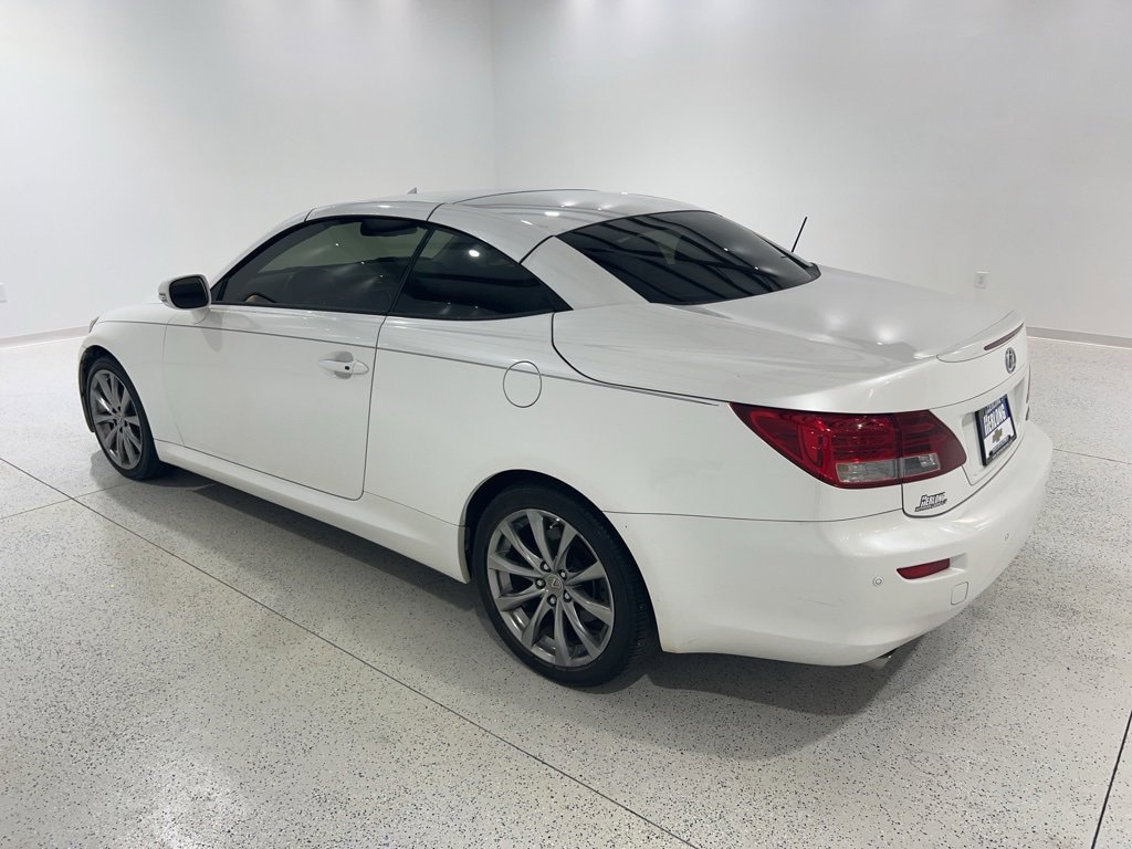 2015 Lexus IS 250C photo 2