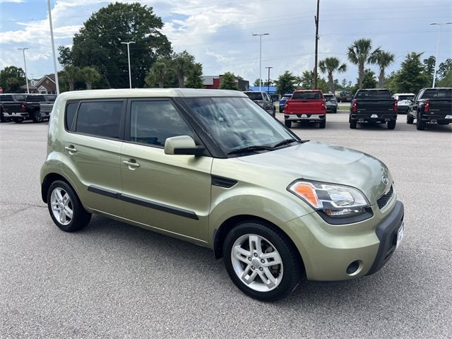 Used 2011 Kia Soul Base with VIN KNDJT2A25B7335675 for sale in Batesburg Leesville, SC