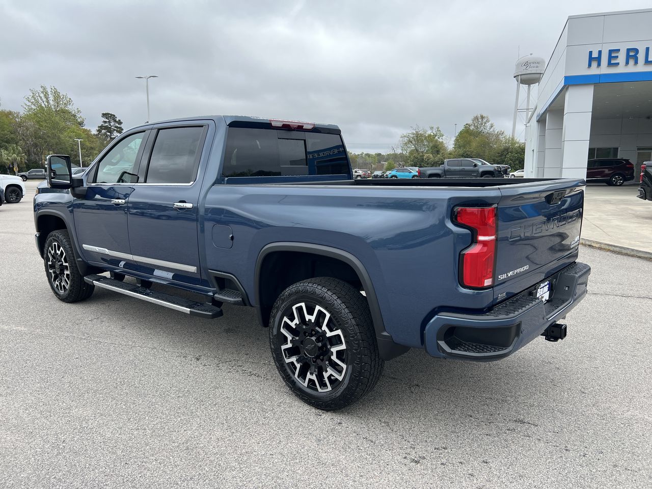 2025 Chevrolet Silverado 2500 HD High Country - Photo 36