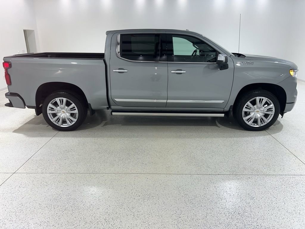 2025 Chevrolet Silverado 1500 High Country - Photo 6