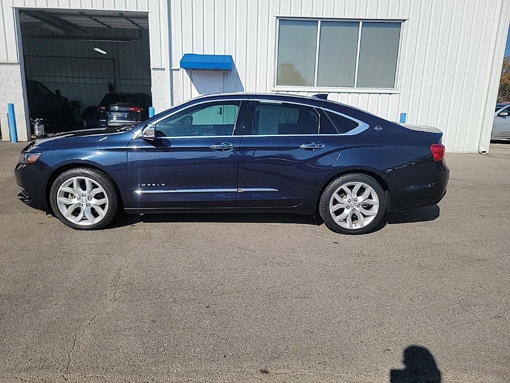 2019 Chevrolet Impala Premier photo 2