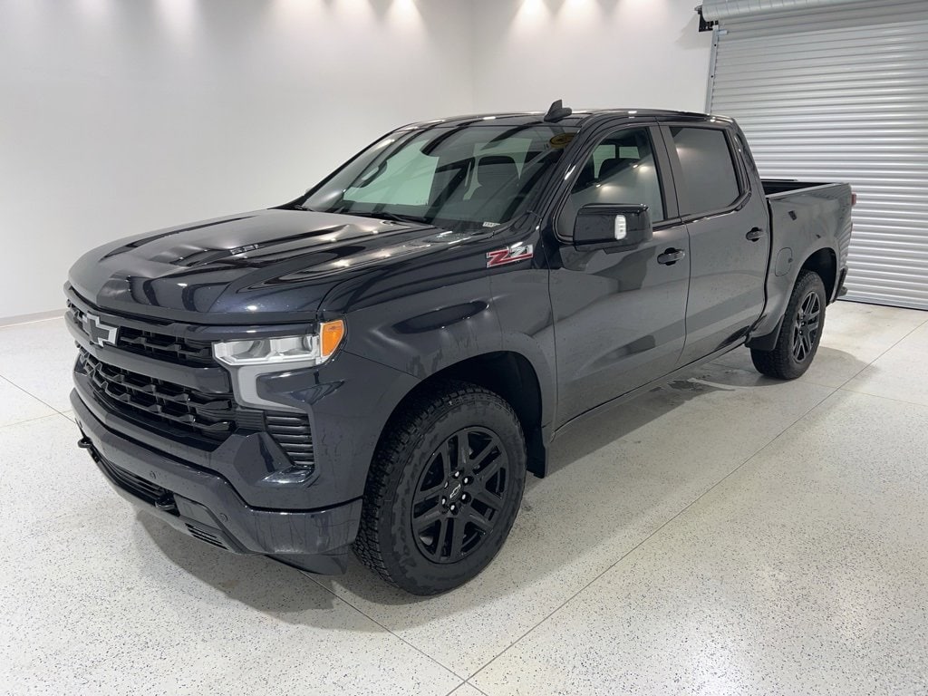 2024 Chevrolet Silverado RST's photo