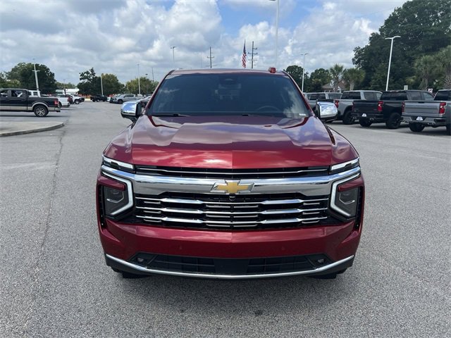 2025 Chevrolet Suburban Premier photo 3