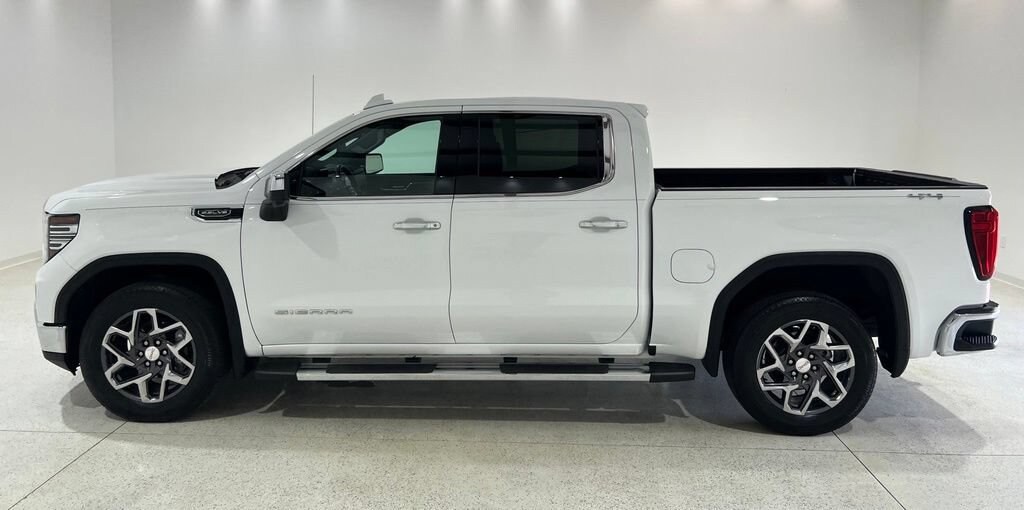 Used 2025 GMC Sierra 1500 SLT Truck Crew Cab
