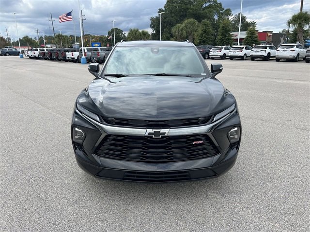 2025 Chevrolet Blazer RS photo 2