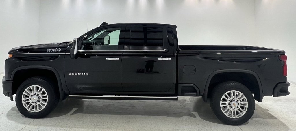 2023 Chevrolet Silverado 2500HD High Country's photo