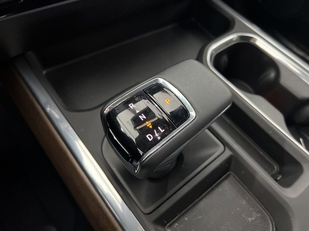 2025 Chevrolet Silverado 1500 High Country - Photo 14