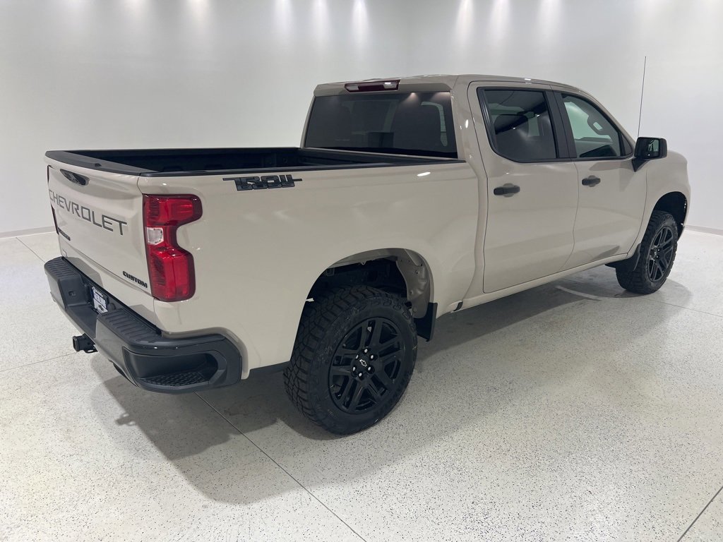 2026 Chevrolet Silverado 1500 Custom Trail Boss photo 4