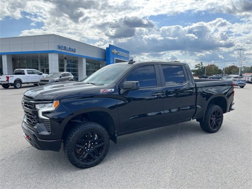 Used 2023 Chevrolet Silverado 1500 LT Trail Boss Truck Crew Cab