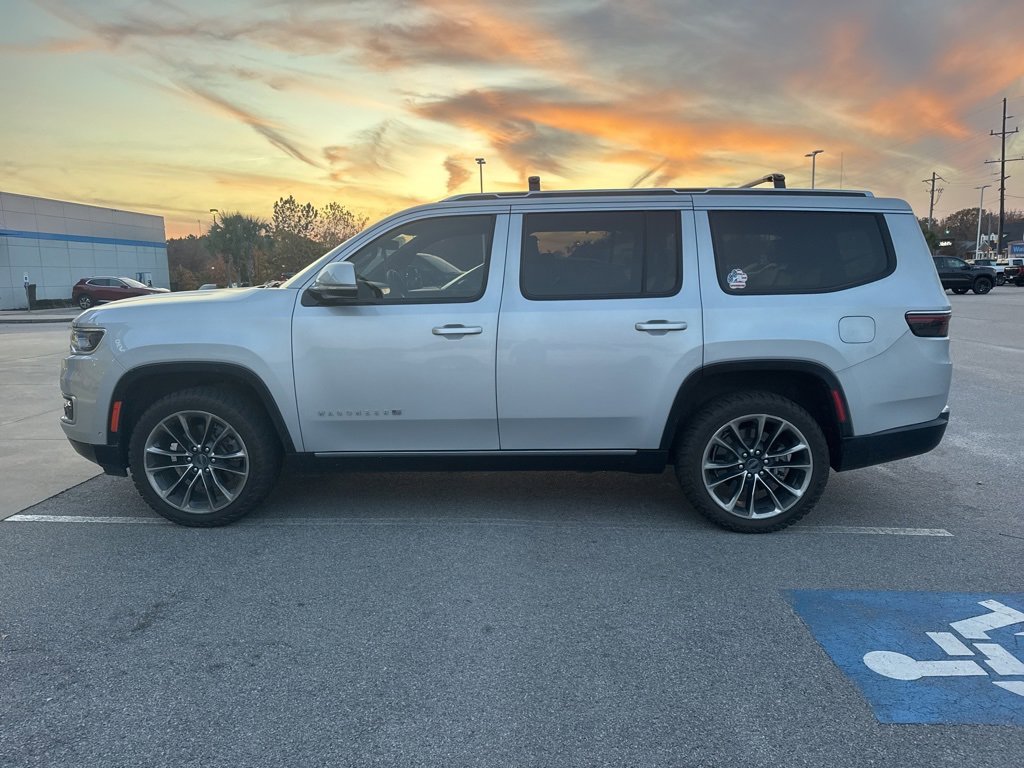 2022 Jeep Wagoneer Series III photo 4