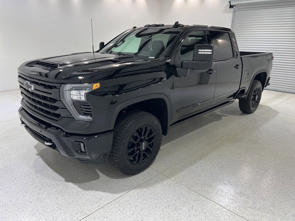 2026 Chevrolet Silverado HD High Country's photo