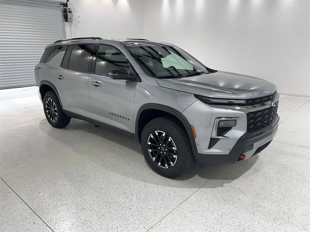 Used 2024 Chevrolet Traverse Z71 SUV
