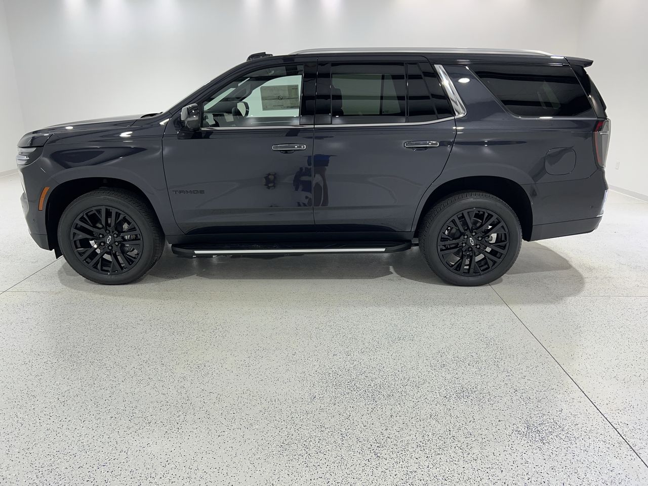 2025 Chevrolet Tahoe Premier - Photo 37