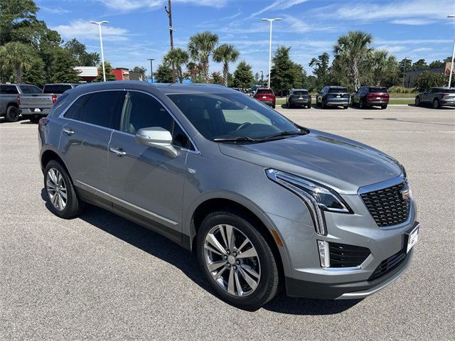 2025 Cadillac XT5 Premium Luxury photo 2