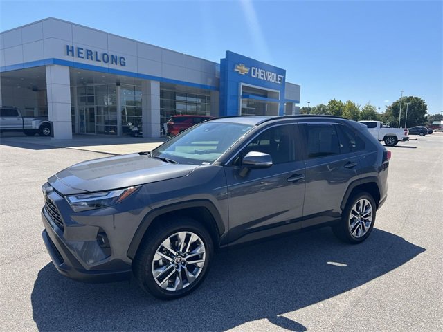 2023 Toyota RAV4 XLE Premium photo 4
