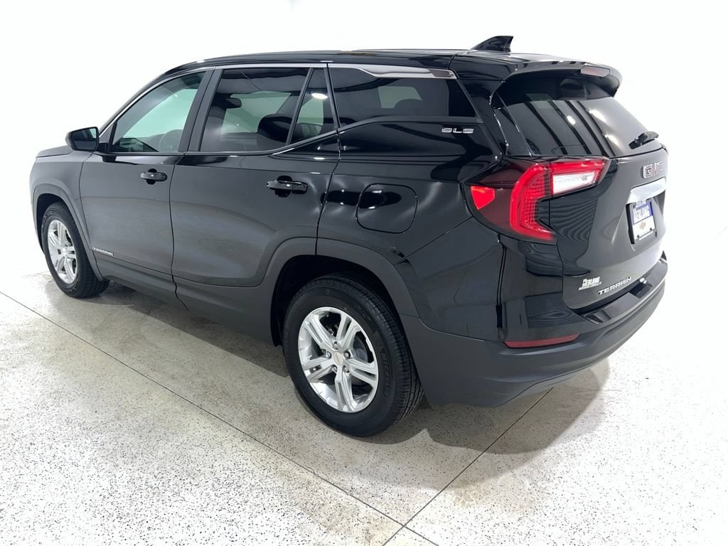 Used 2024 GMC Terrain SLE SUV