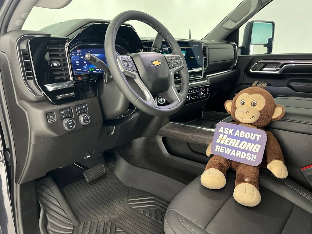 2024 Chevrolet Silverado 2500HD LTZ - Photo 9