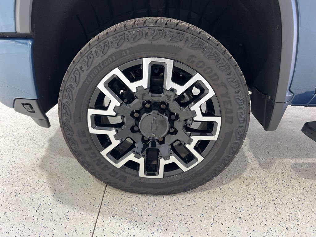 2025 Chevrolet Silverado 2500 HD High Country - Photo 29