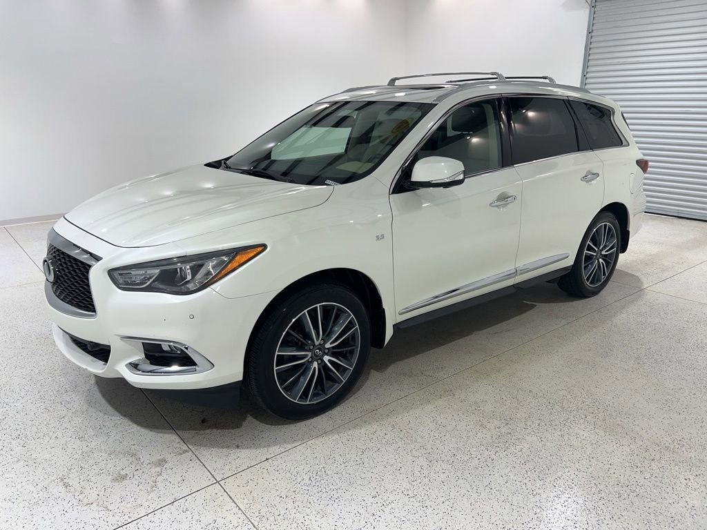 2019 INFINITI QX60 LUXE AWD's photo