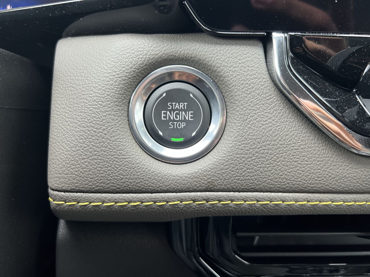 2025 Chevrolet Colorado ZR2 - Photo 49