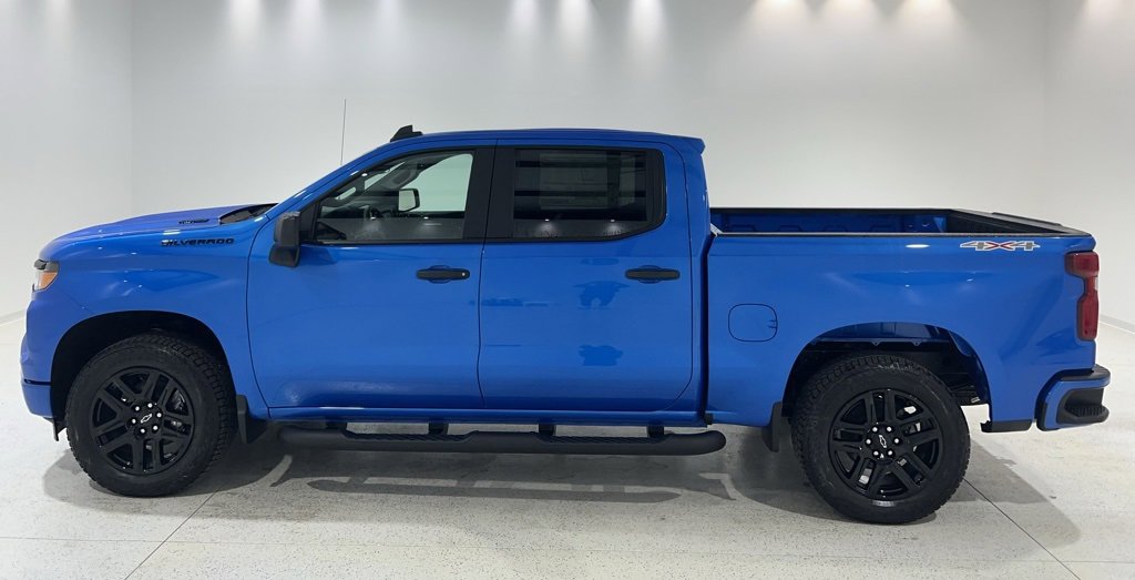 2026 Chevrolet Silverado 1500 Custom's photo