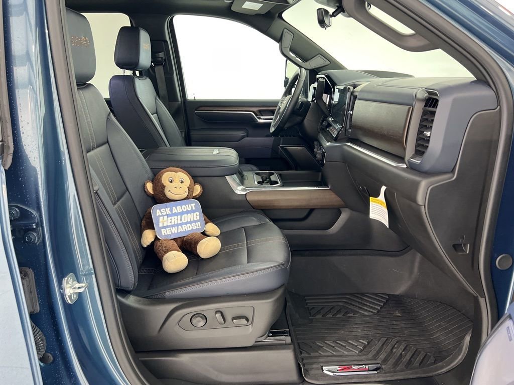 2025 Chevrolet Silverado 2500 HD High Country - Photo 24