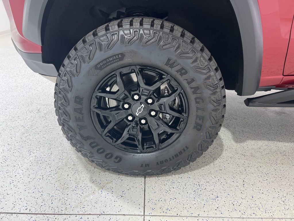 2025 Chevrolet Colorado ZR2 - Photo 31