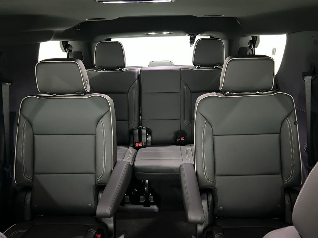 2025 Chevrolet Tahoe Premier - Photo 32
