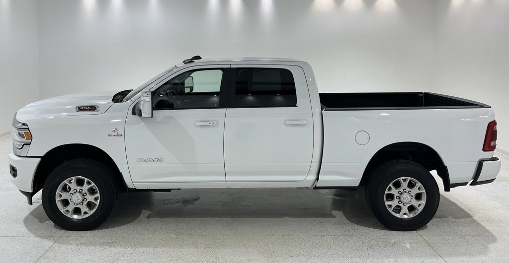 2024 RAM Ram 3500 Pickup Laramie's photo