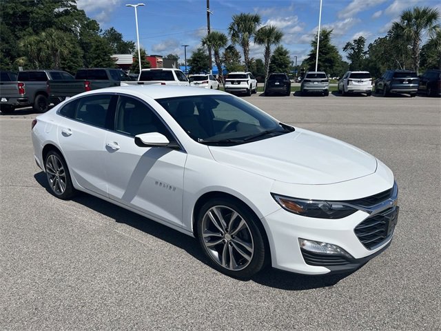 2022 Chevrolet Malibu 1LT photo 2