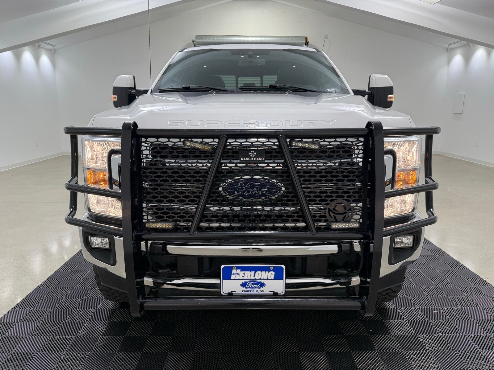 2022 Ford F-250 photo 2