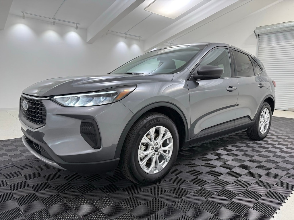 Used 2025 Ford Escape Active SUV