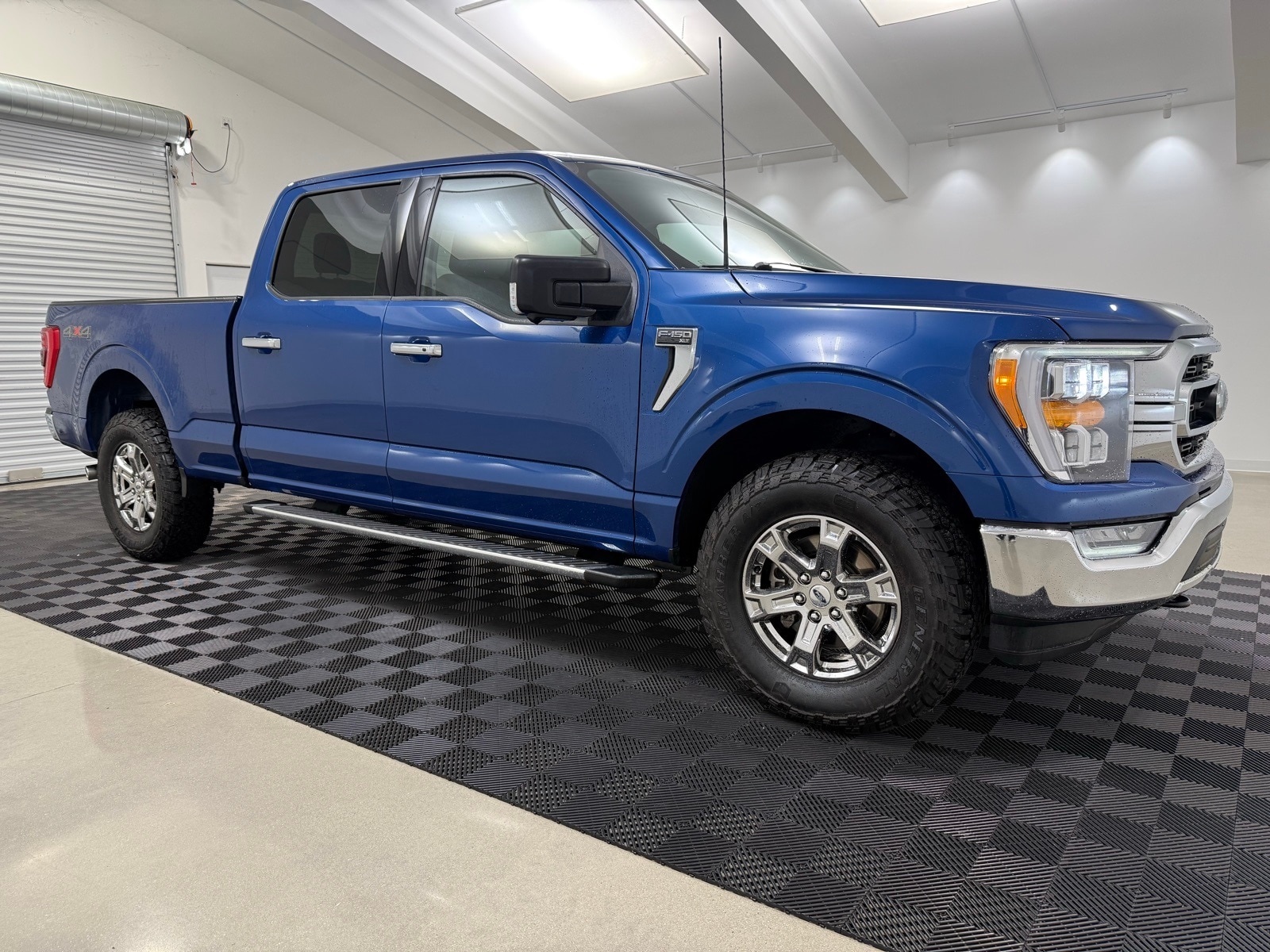 2022 Ford F-150 XLT's photo