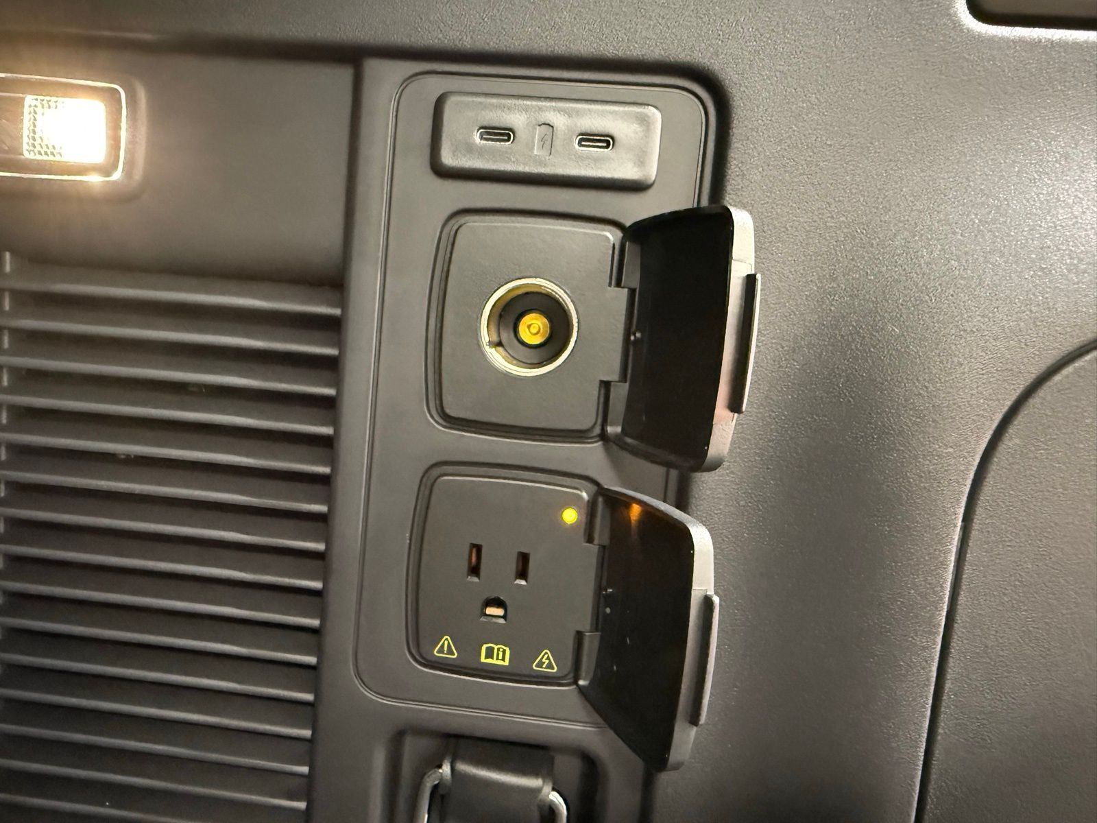 2025 Ford Expedition Tremor - Photo 11